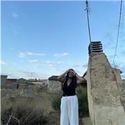 Me adapto al horario y tengo un nivel b1 de inglés preparándome el aptis b2